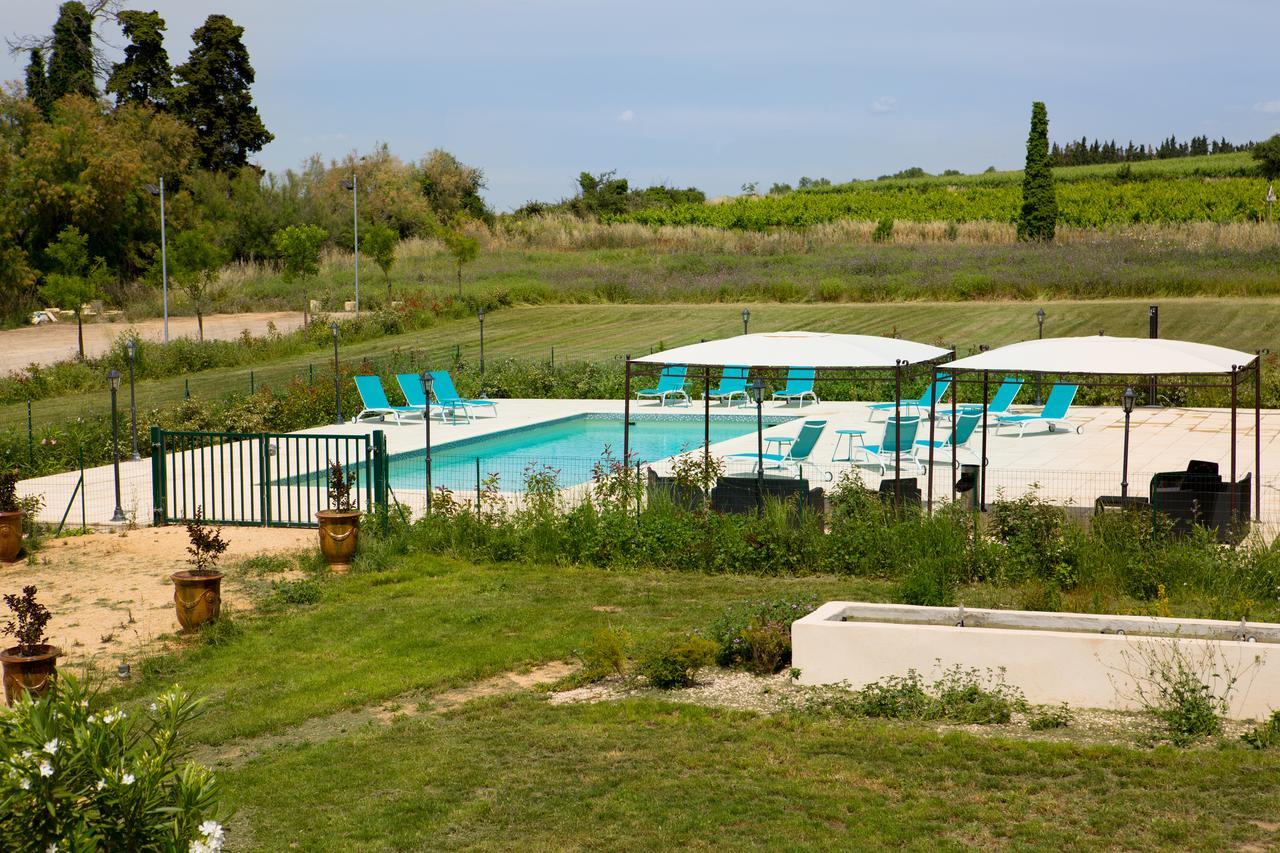 Domaine Du Prieure D'Estagel Hotel Сен-Жил-Кроа-дьо-Ви Екстериор снимка